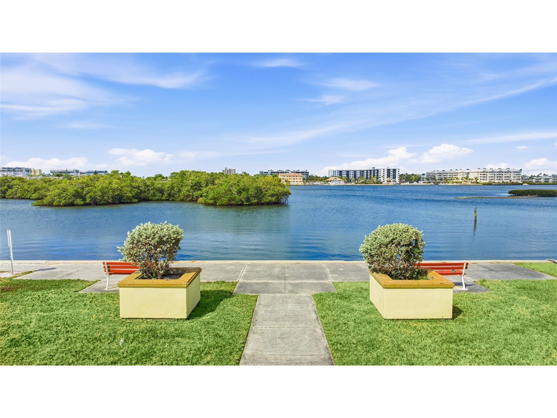 5915 Tidewood Avenue #4 Sarasota FL 34231 A4675716 image42