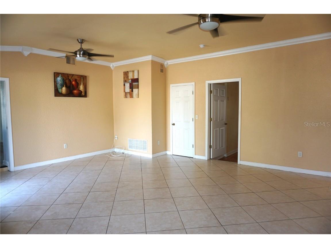 5916 16th Avenue N Saint Petersburg FL 33710 TB8440775 image8