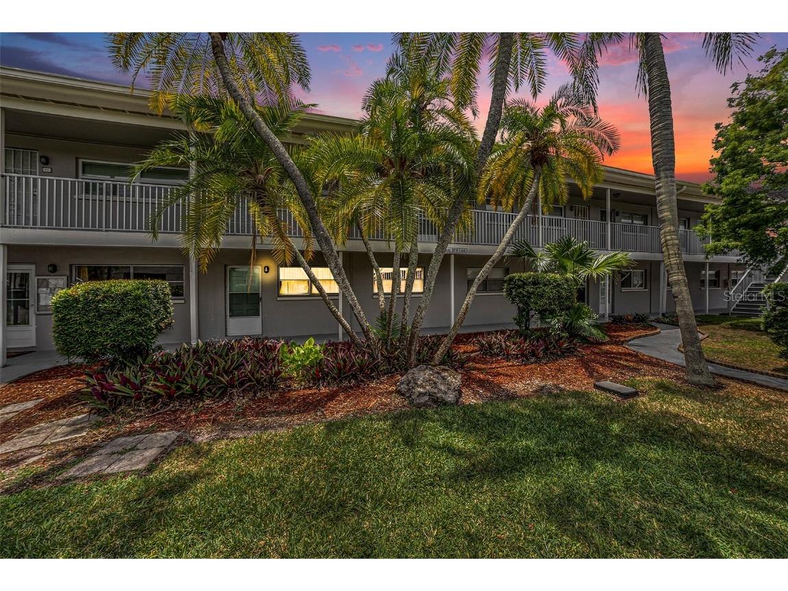 5916 5th Avenue N #12B Saint Petersburg FL 33710 U8242621 image1