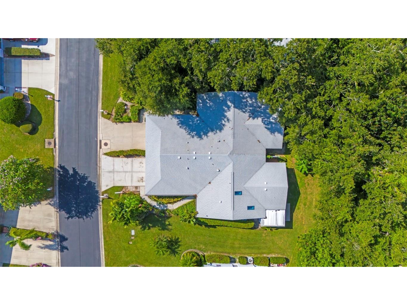 5916 Bonaventure Place, Sarasota, FL, 34243 MLS A4605960 Edina Realty