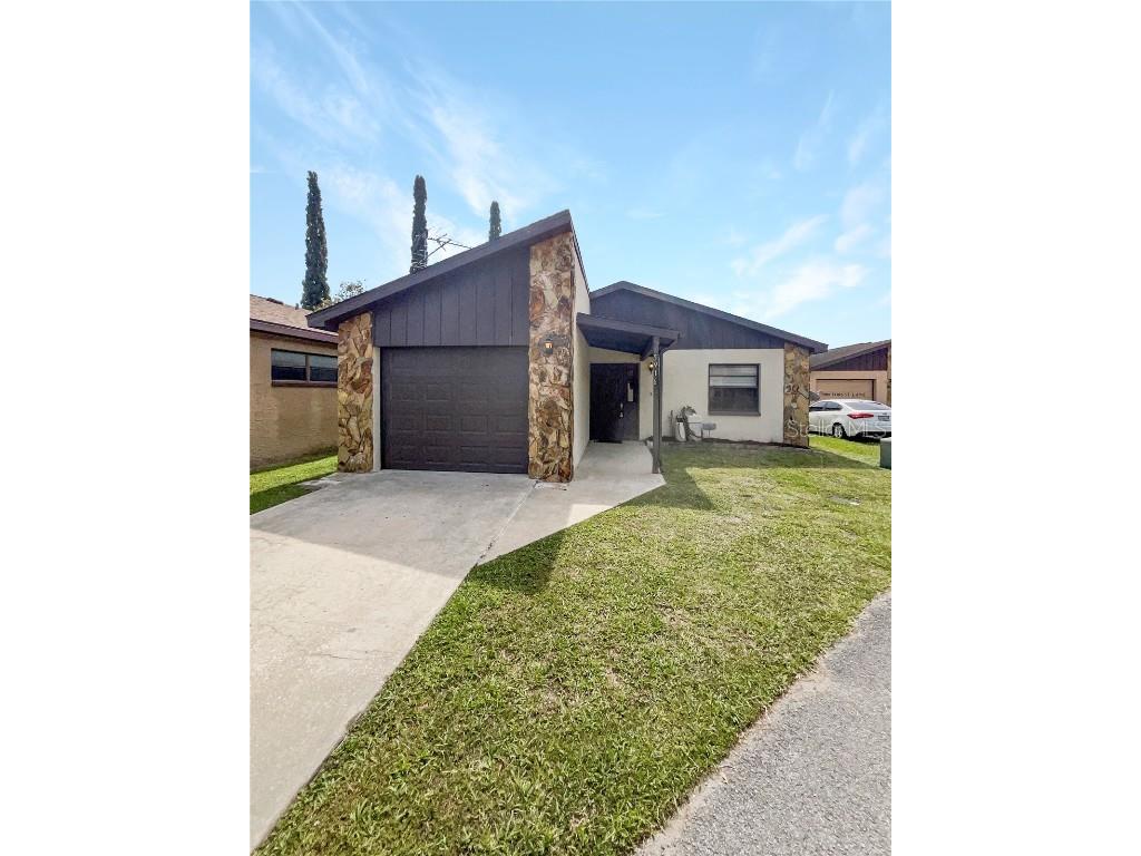 5916 Forest Lane Zephyrhills FL 33542 O6192498 image1