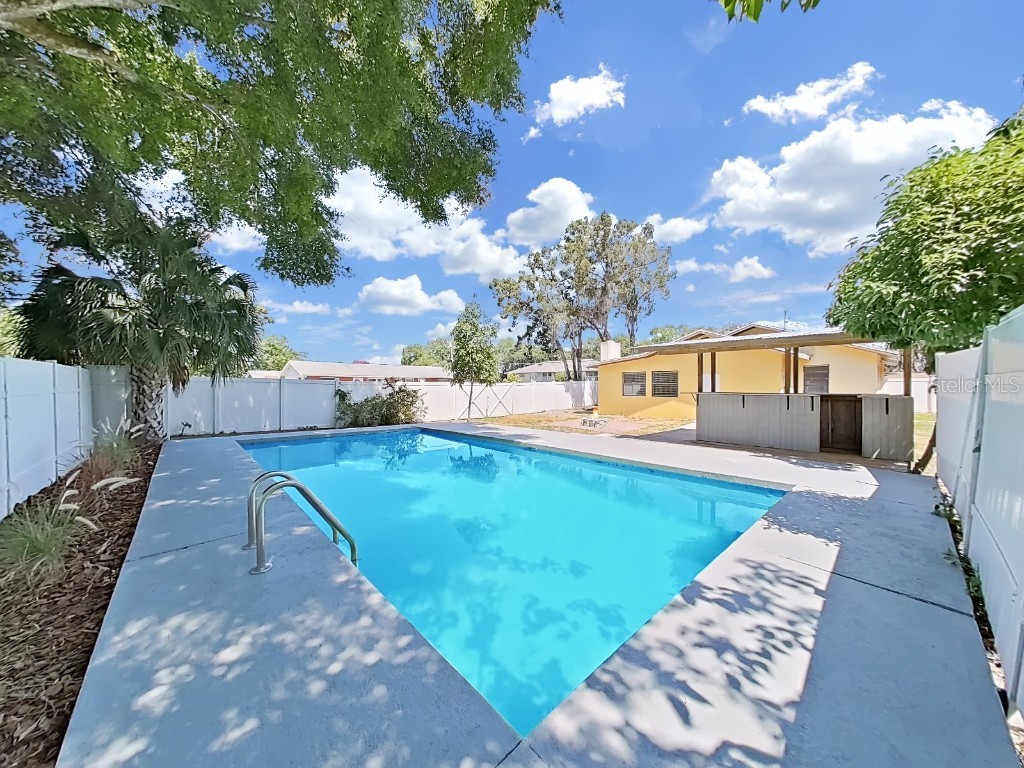 5916 Gulf Drive New Port Richey FL 34652 P4930323 image1