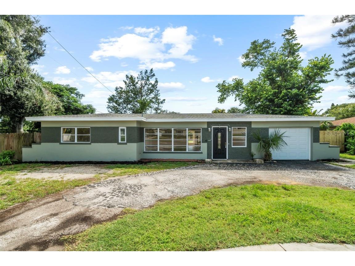 5916 Gulfport Boulevard S Gulfport FL 33707 A4662493 image1