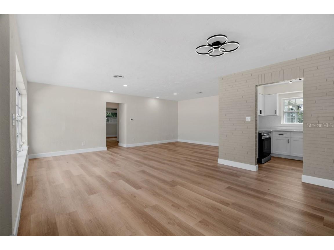 5916 Gulfport Boulevard S Gulfport FL 33707 A4662493 image10