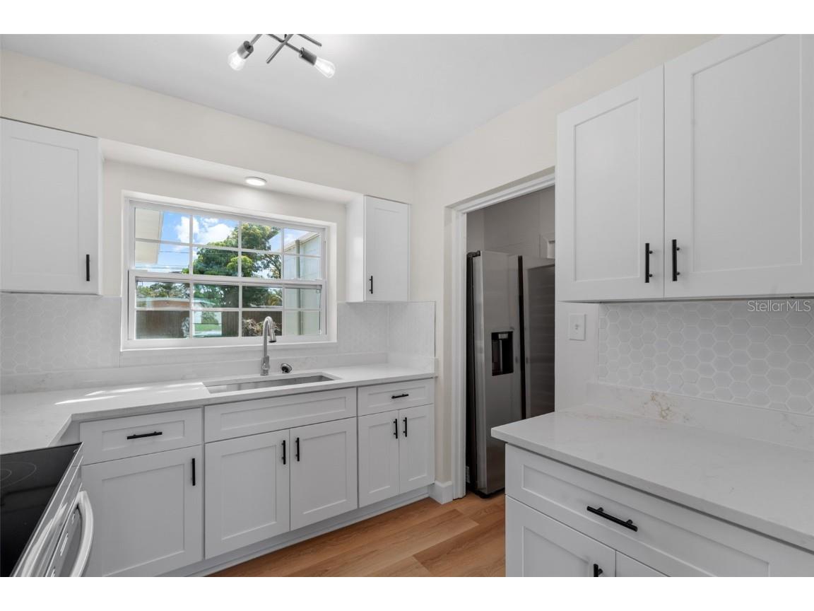 5916 Gulfport Boulevard S Gulfport FL 33707 A4662493 image13