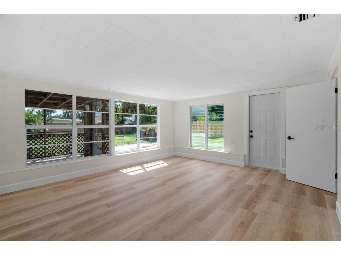 5916 Gulfport Boulevard S Gulfport FL 33707 A4662493 image24