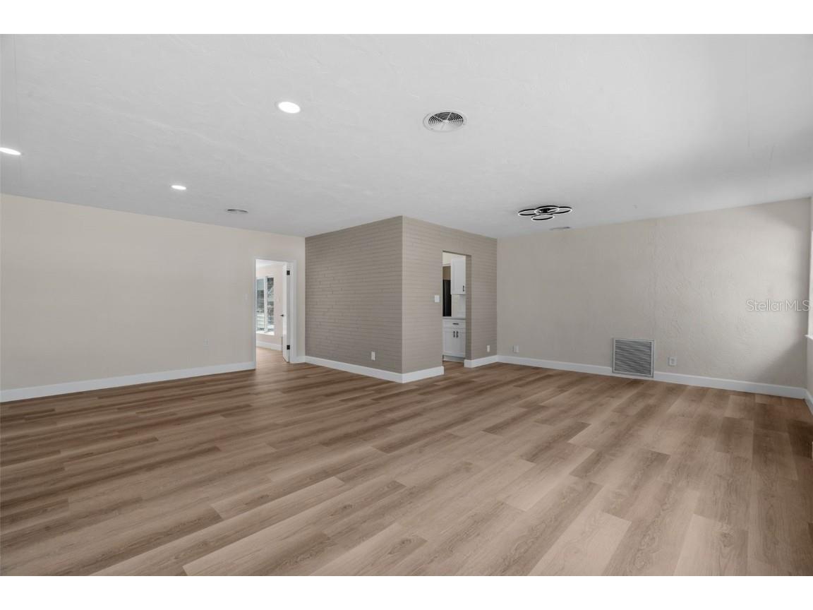 5916 Gulfport Boulevard S Gulfport FL 33707 A4662493 image7