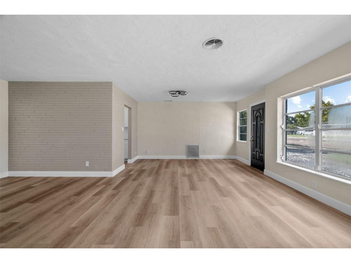 5916 Gulfport Boulevard S Gulfport FL 33707 A4662493 image9