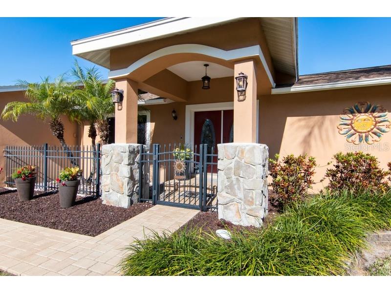 5916 Oakhurst Drive Seminole FL 33772 U8155957 image1