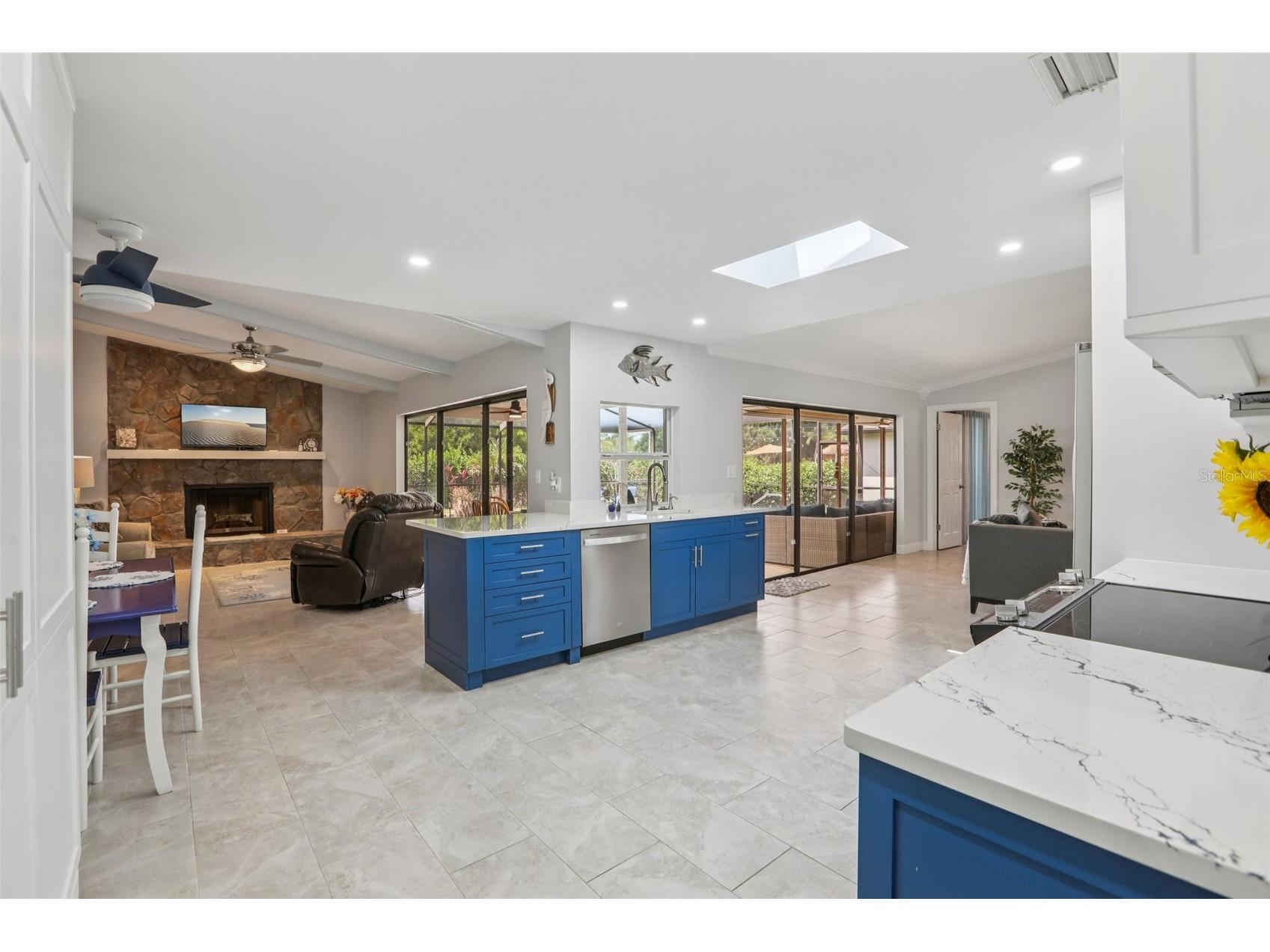 5916 Oakhurst Drive Seminole FL 33772 TB8493825 image12