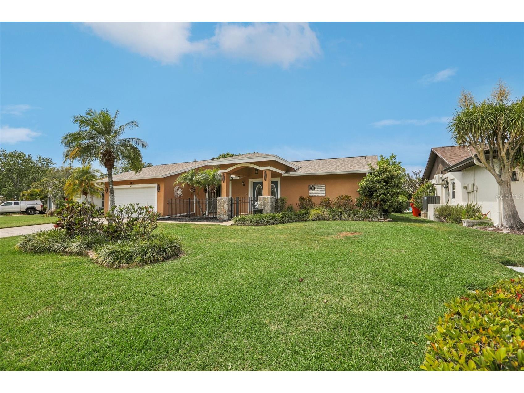 5916 Oakhurst Drive Seminole FL 33772 TB8493825 image2