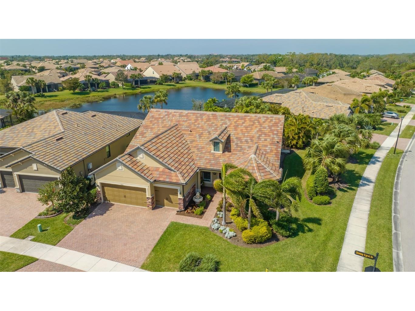 5916 Snowy Egret Drive Sarasota FL 34238 A4563023 image1