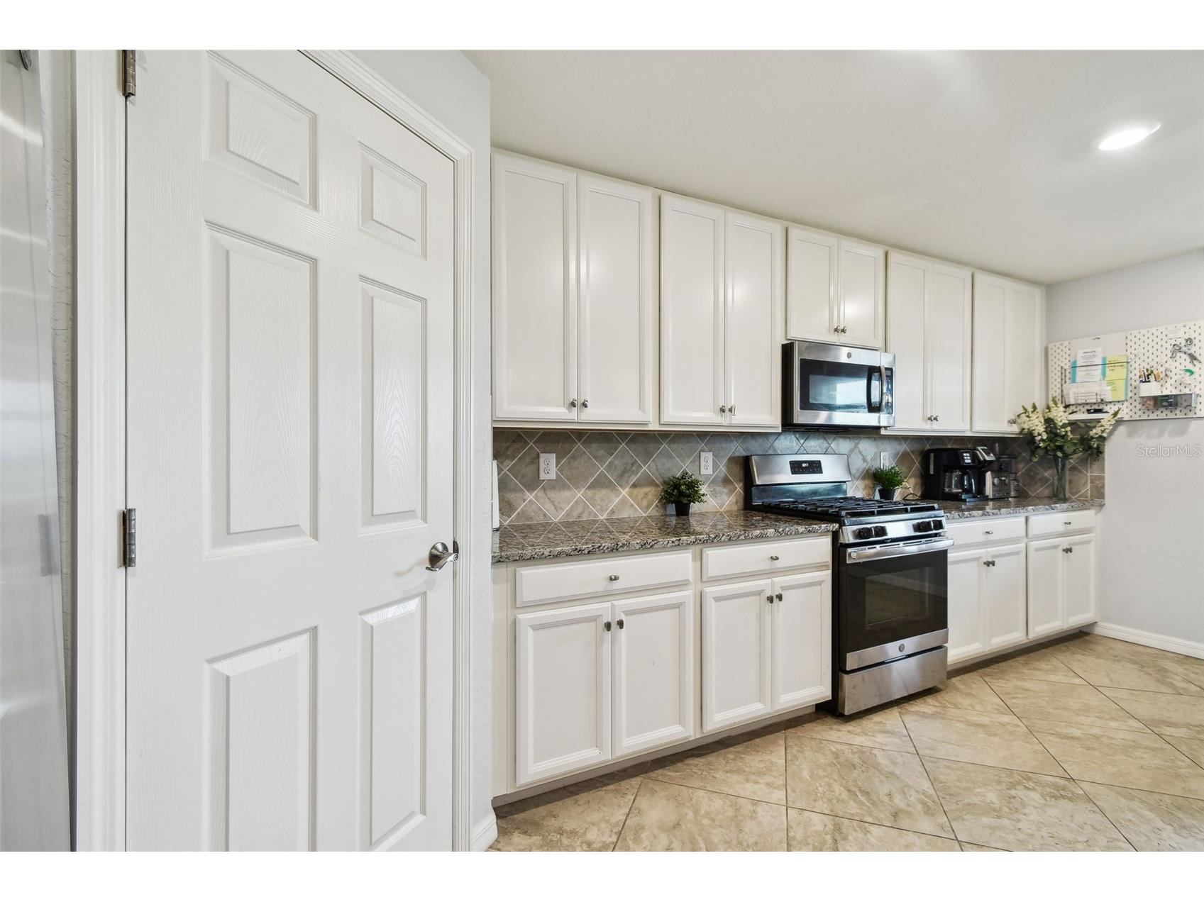 5916 Wake Forest Run #101 Bradenton FL 34211 A4656532 image18