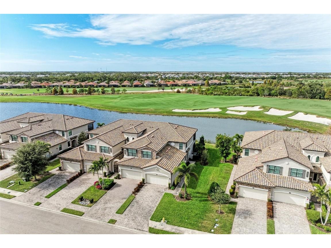 5916 Wake Forest Run #104 Bradenton FL 34211 A4673890 image1