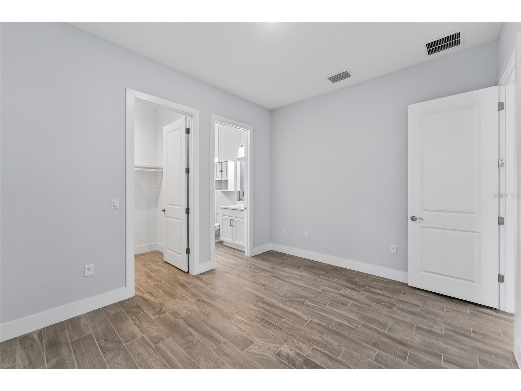 5917 Cat Claw Lane Bradenton FL 34210 TB8477746 image32