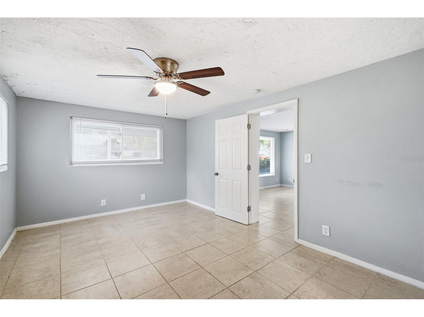 5917 Olive Avenue Sarasota FL 34231 O6411402 image32