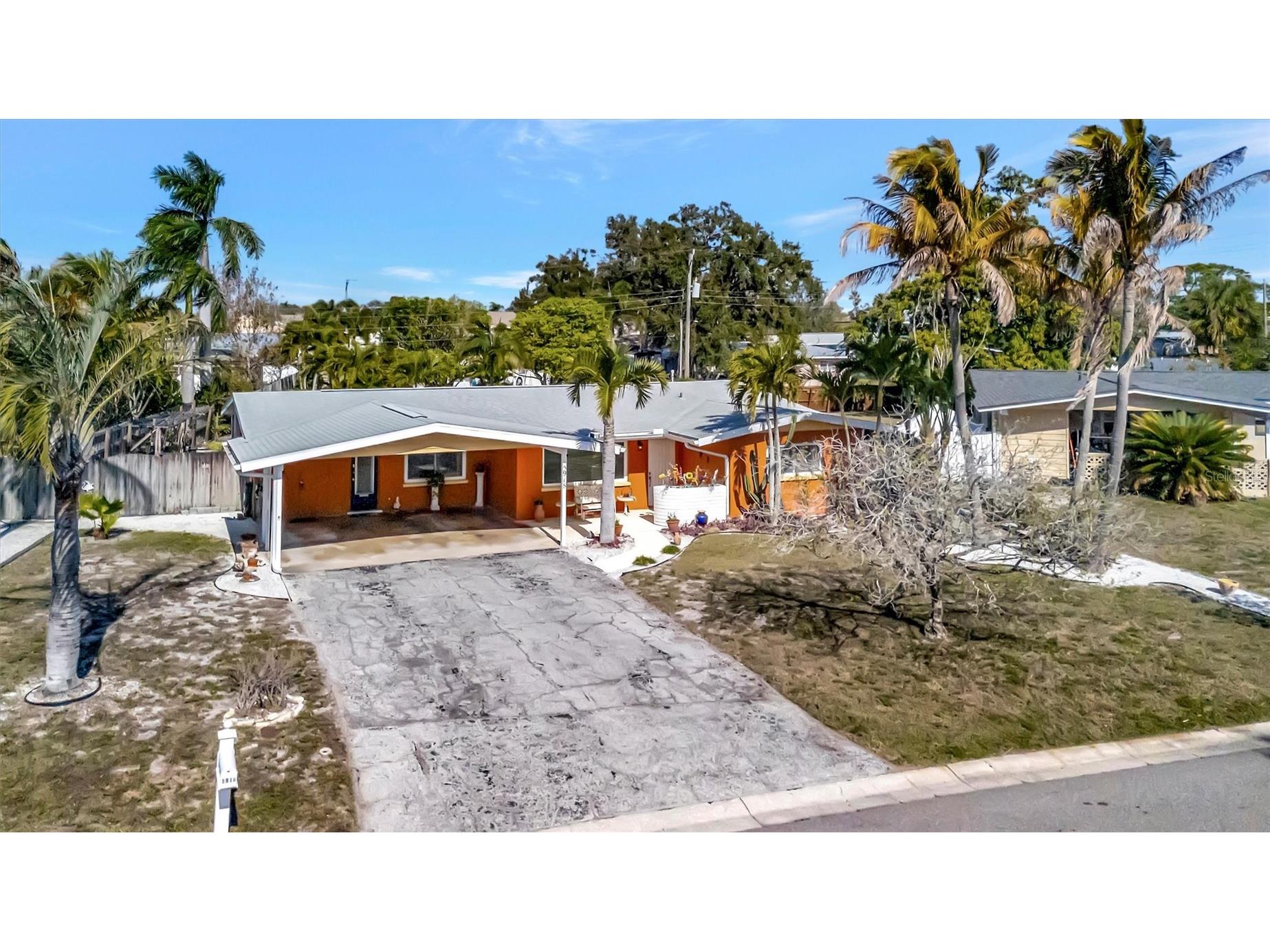 5918 8th Avenue Drive W Bradenton FL 34209 A4679532 image1