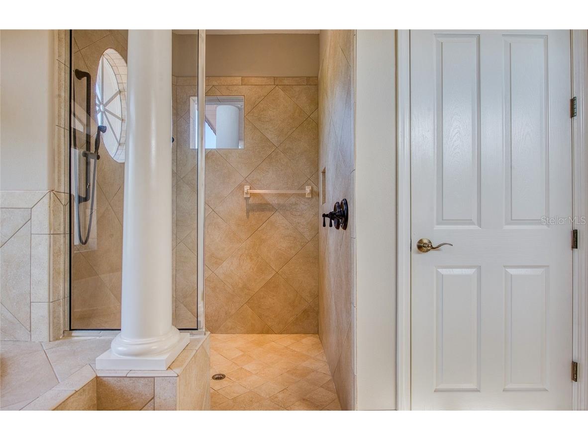 5918 Bahama Shores Drive S Saint Petersburg FL 33705 TB8460952 image36