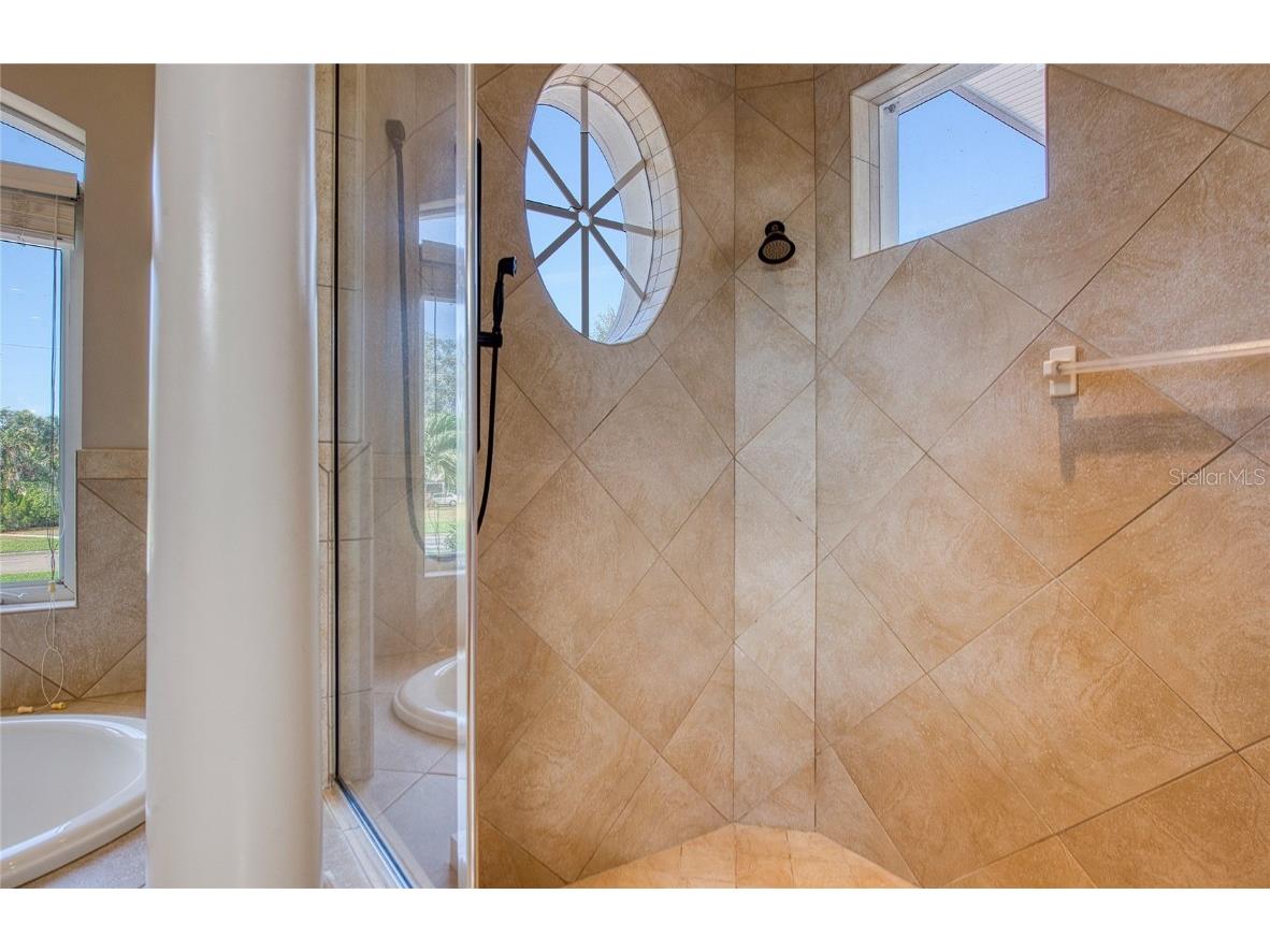 5918 Bahama Shores Drive S Saint Petersburg FL 33705 TB8460952 image37