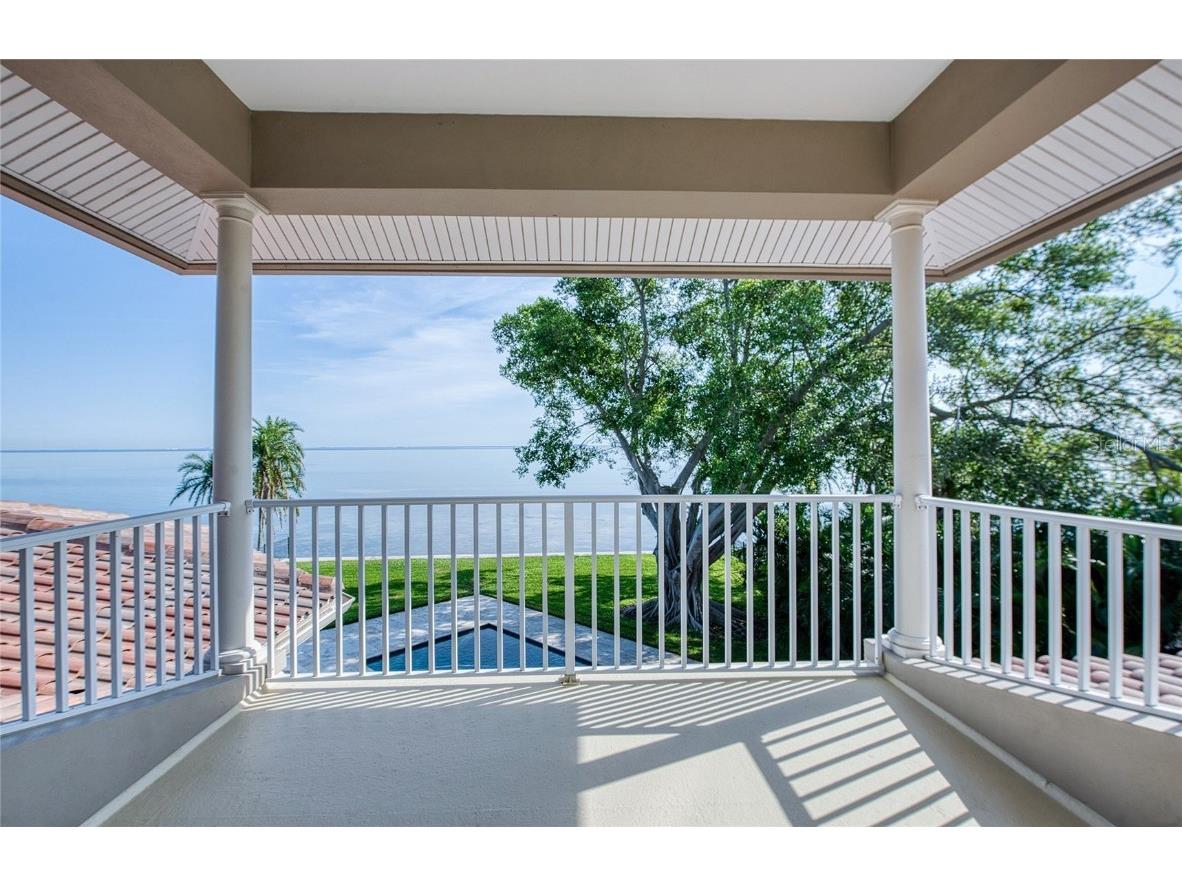 5918 Bahama Shores Drive S Saint Petersburg FL 33705 TB8460952 image39