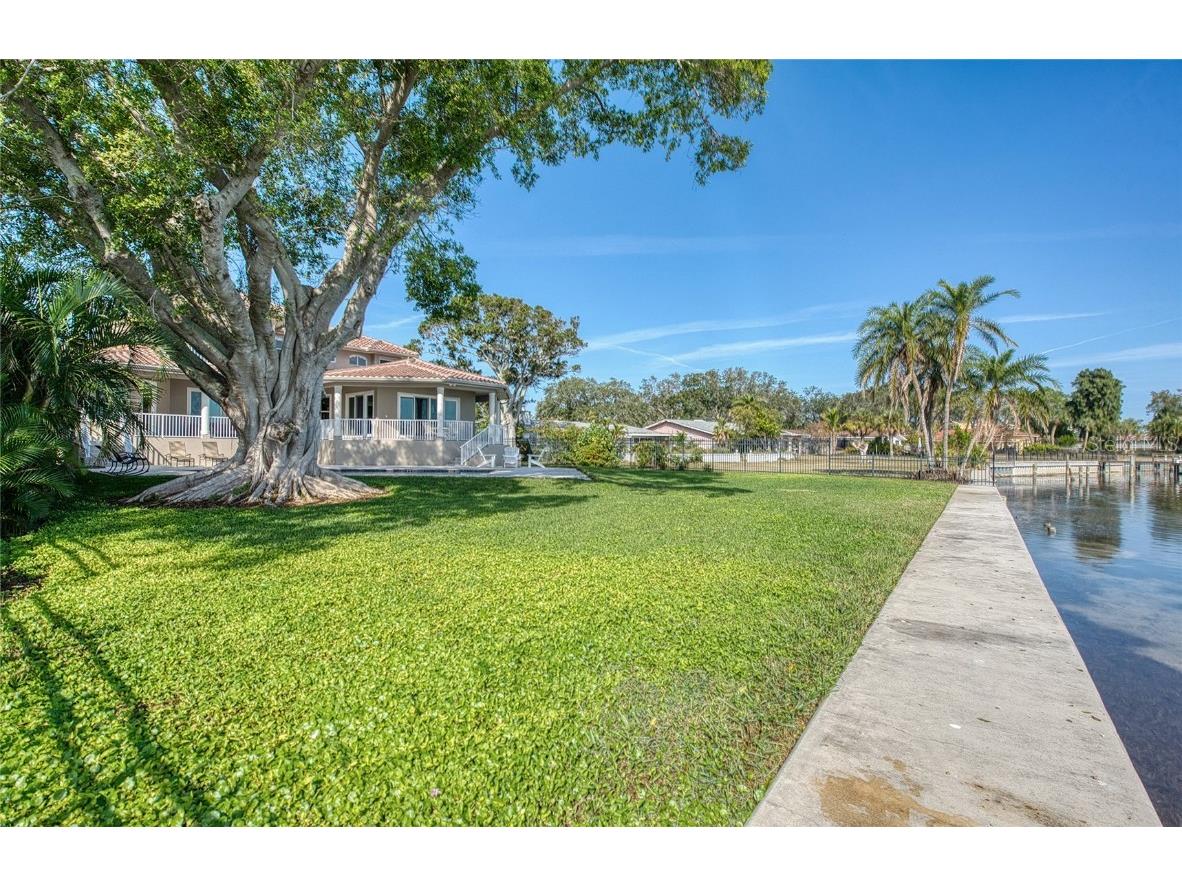 5918 Bahama Shores Drive S Saint Petersburg FL 33705 TB8460952 image55
