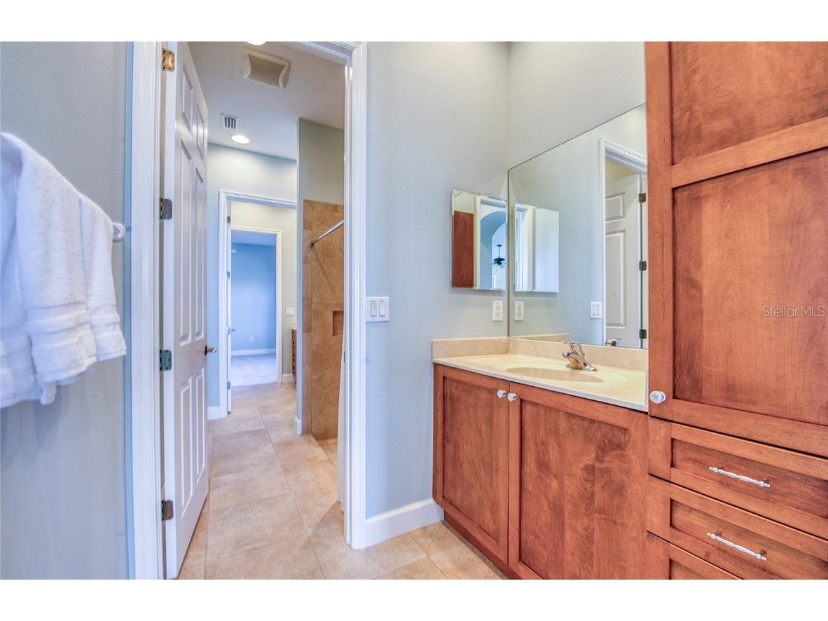 5918 Bahama Shores Drive S Saint Petersburg FL 33705 TB8460952 image72