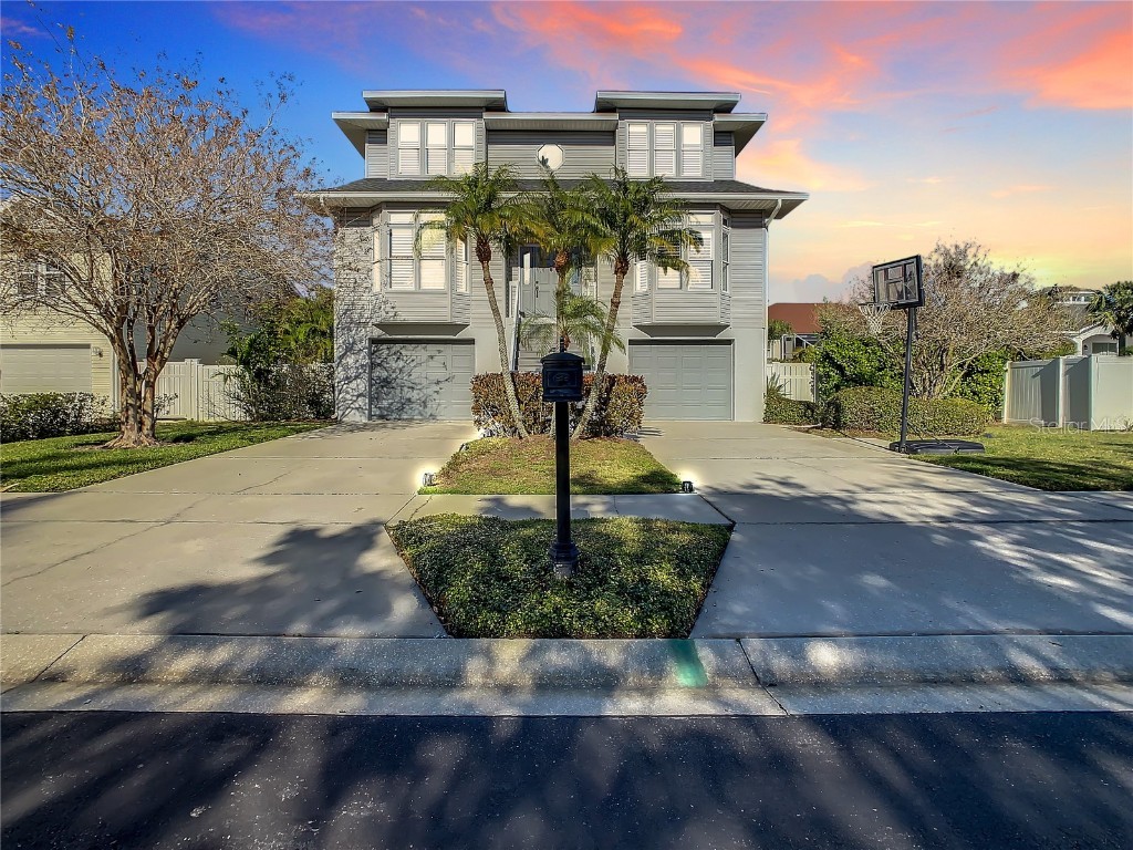 5918 Bayview Circle S Gulfport FL 33707 W7852326 image1