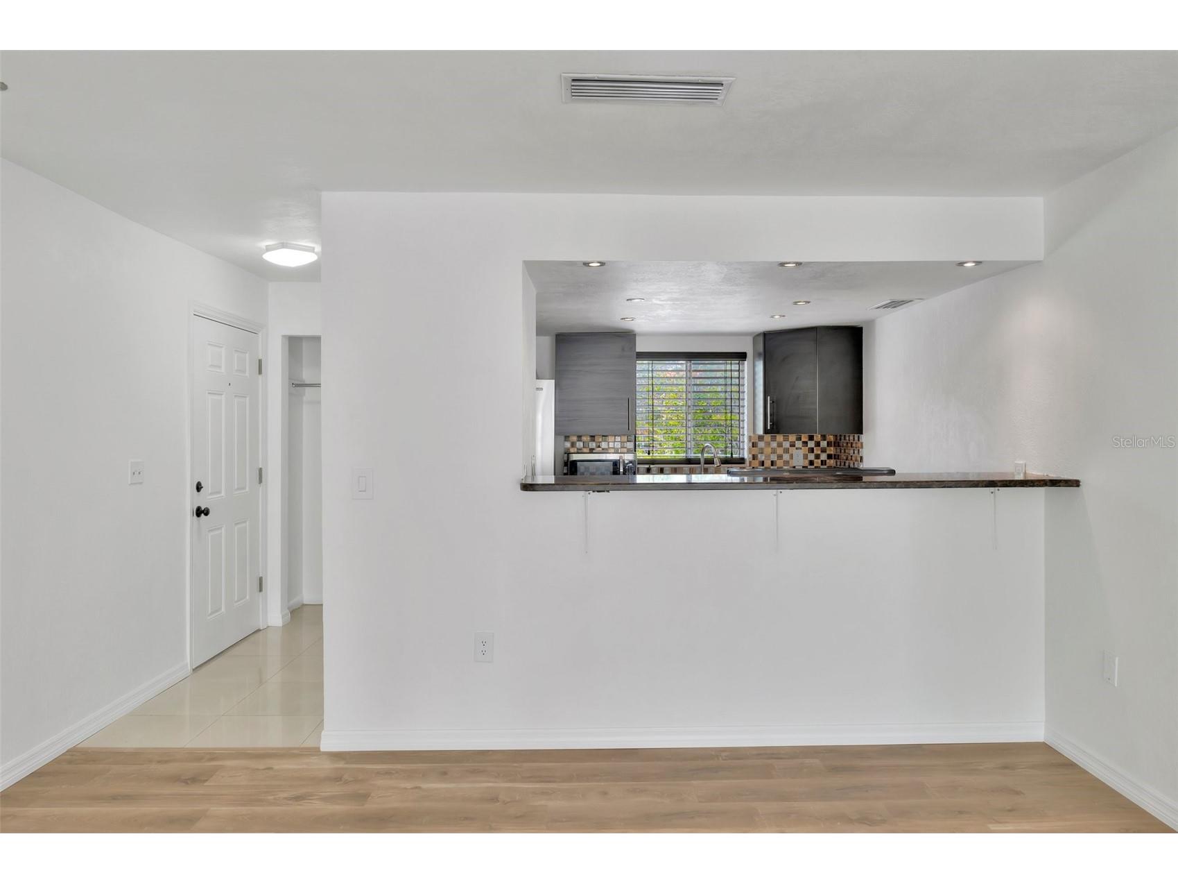 592 100th Avenue N #201 Saint Petersburg FL 33702 TB8517118 image14
