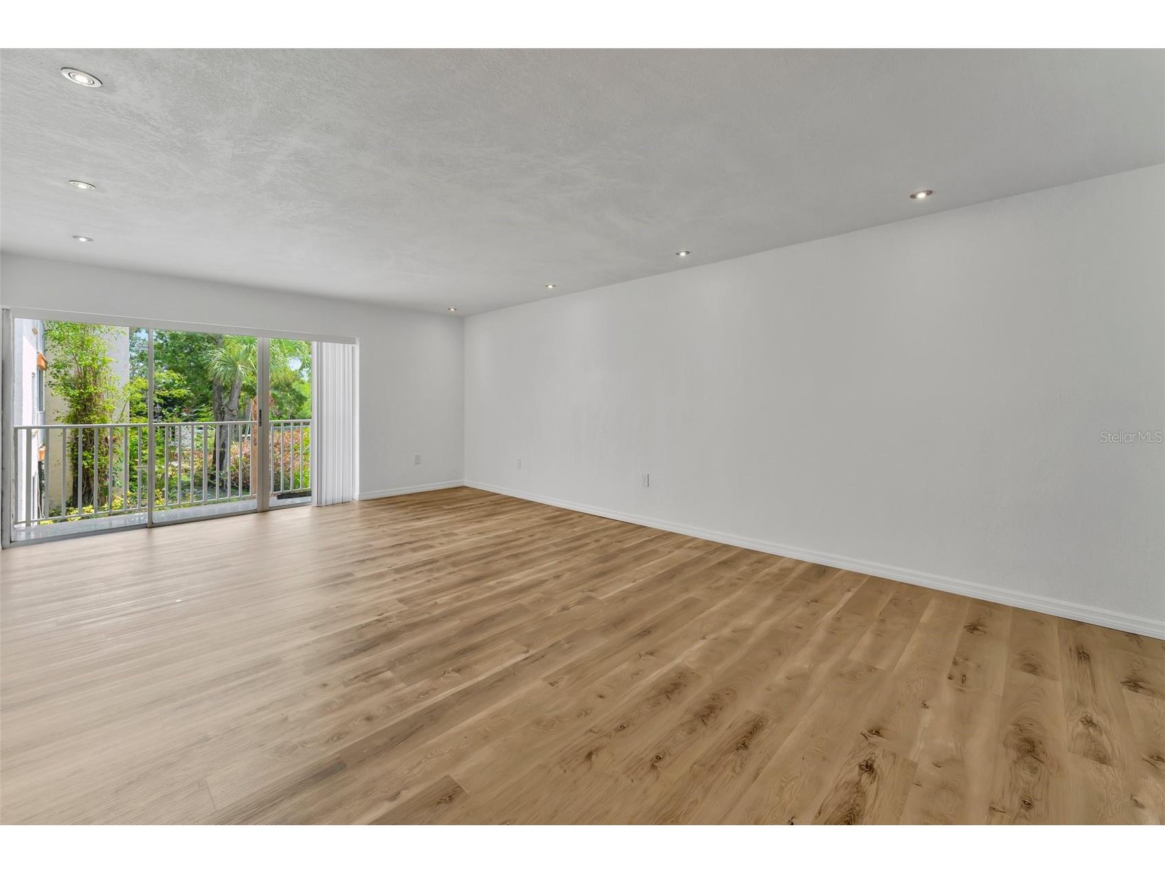 592 100th Avenue N #201 Saint Petersburg FL 33702 TB8517118 image15