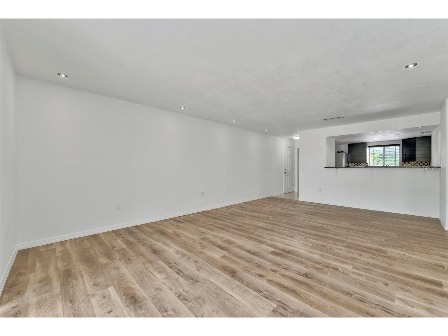 592 100th Avenue N #201 Saint Petersburg FL 33702 TB8517118 image18