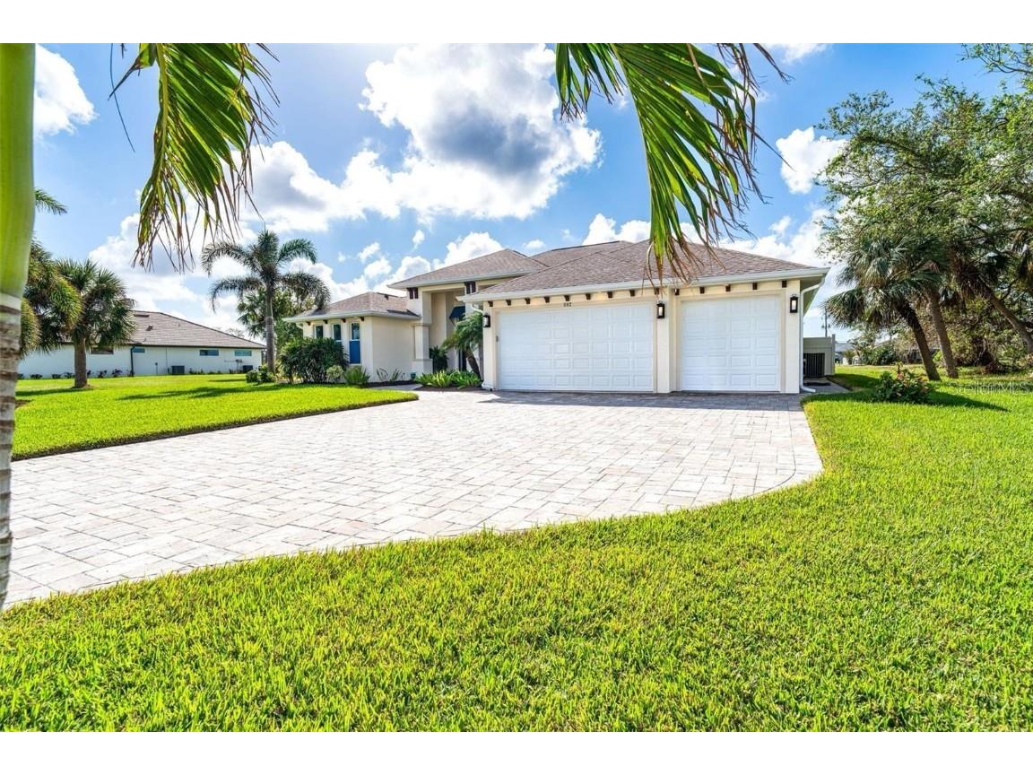 592 Boundary Boulevard Rotonda West FL 33947 D6144563 image3