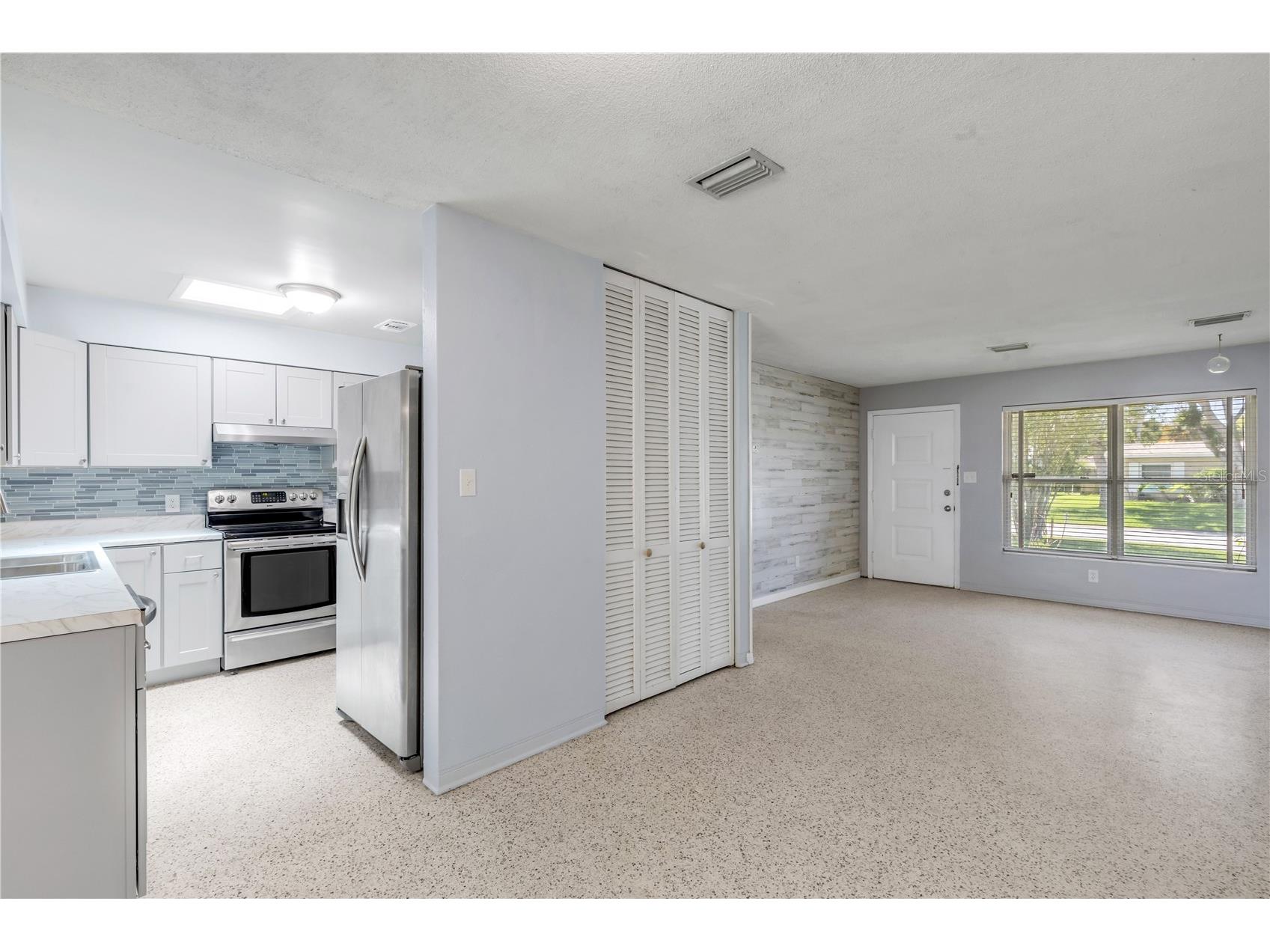 592 Brook Circle South Daytona FL 32119 NS1088265 image11