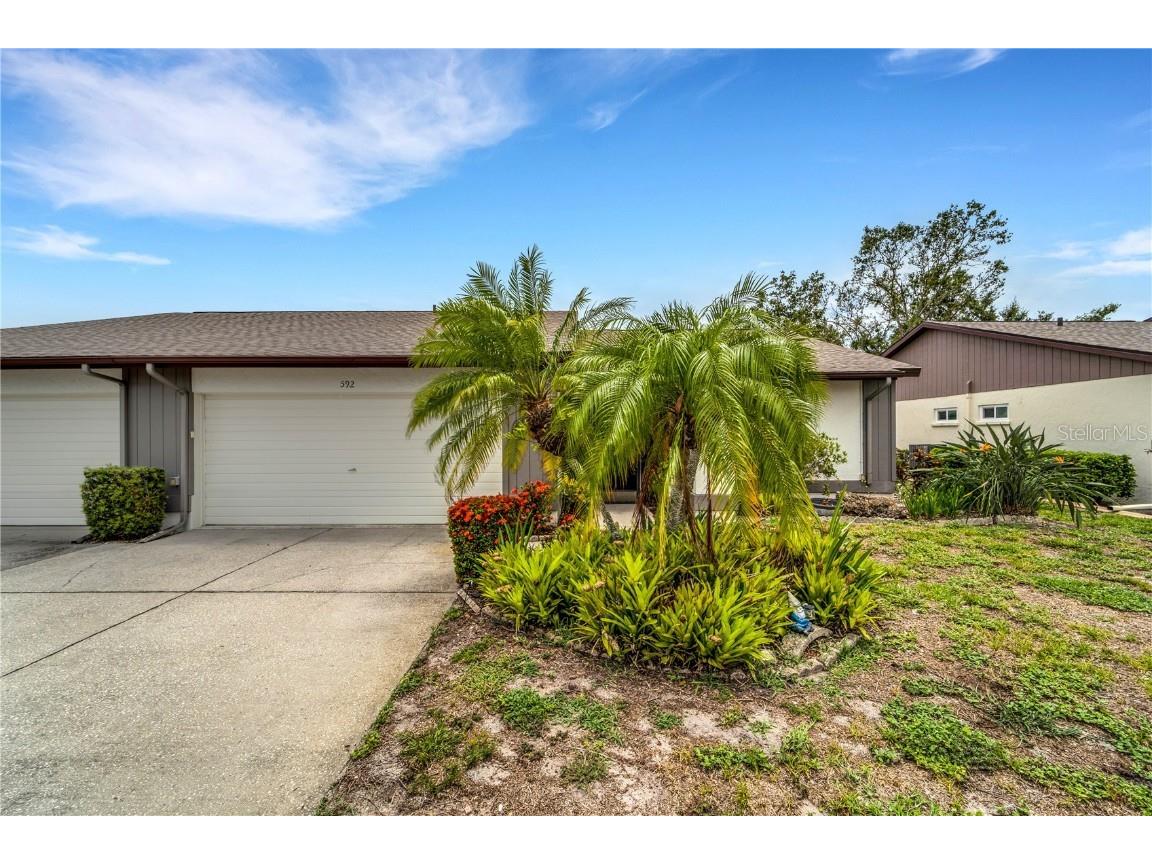592 Foxwood Boulevard Englewood FL 34223 N6127405 image1