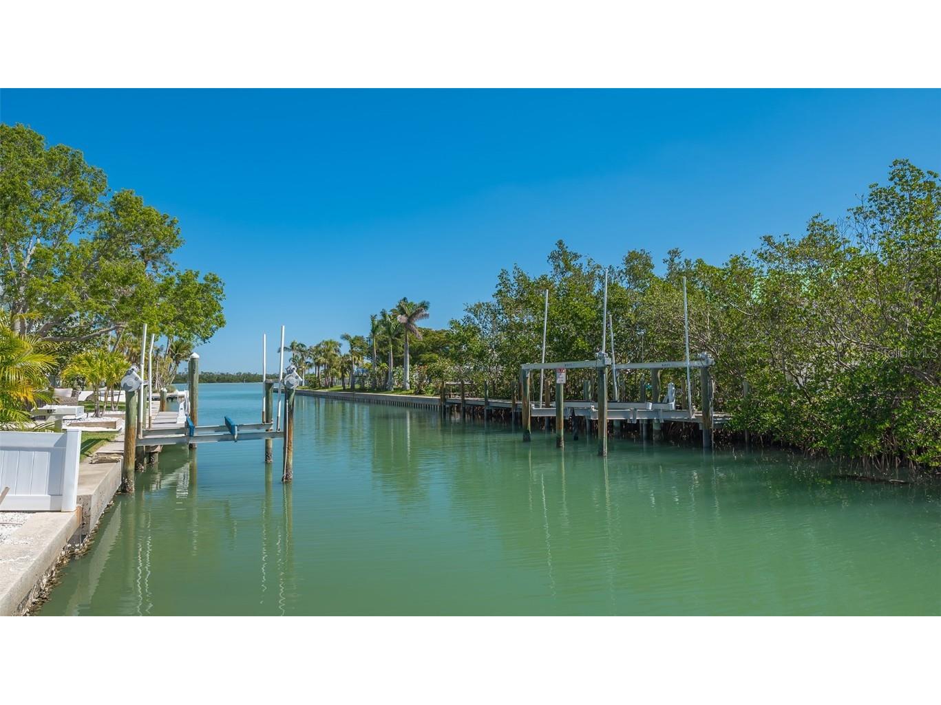 592 Juan Anasco Drive Longboat Key FL 34228 A4632452 image19