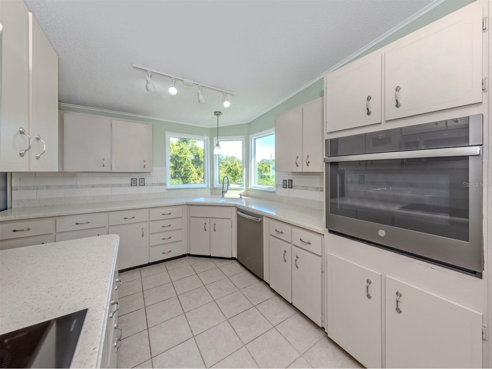 592 Portside Drive North Port FL 34287 N6144045 image15