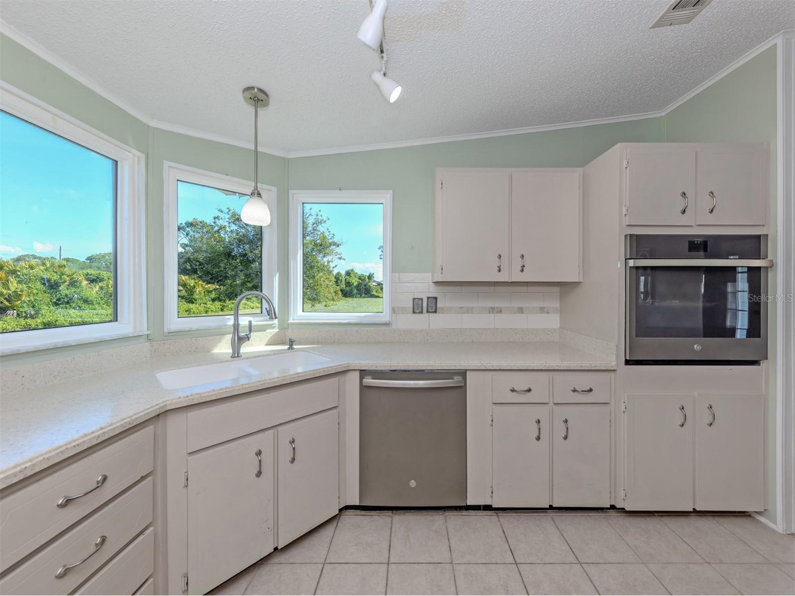 592 Portside Drive North Port FL 34287 N6144045 image17