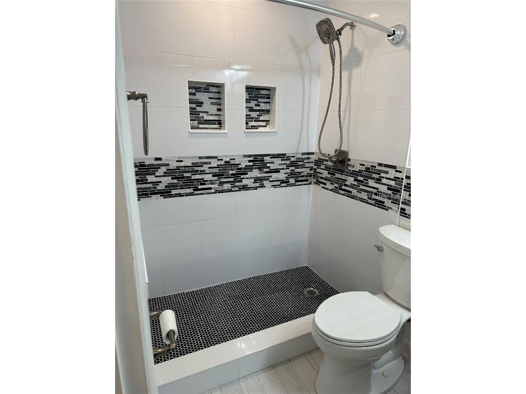 5920 18th Street N #16 Saint Petersburg FL 33714 TB8420692 image18