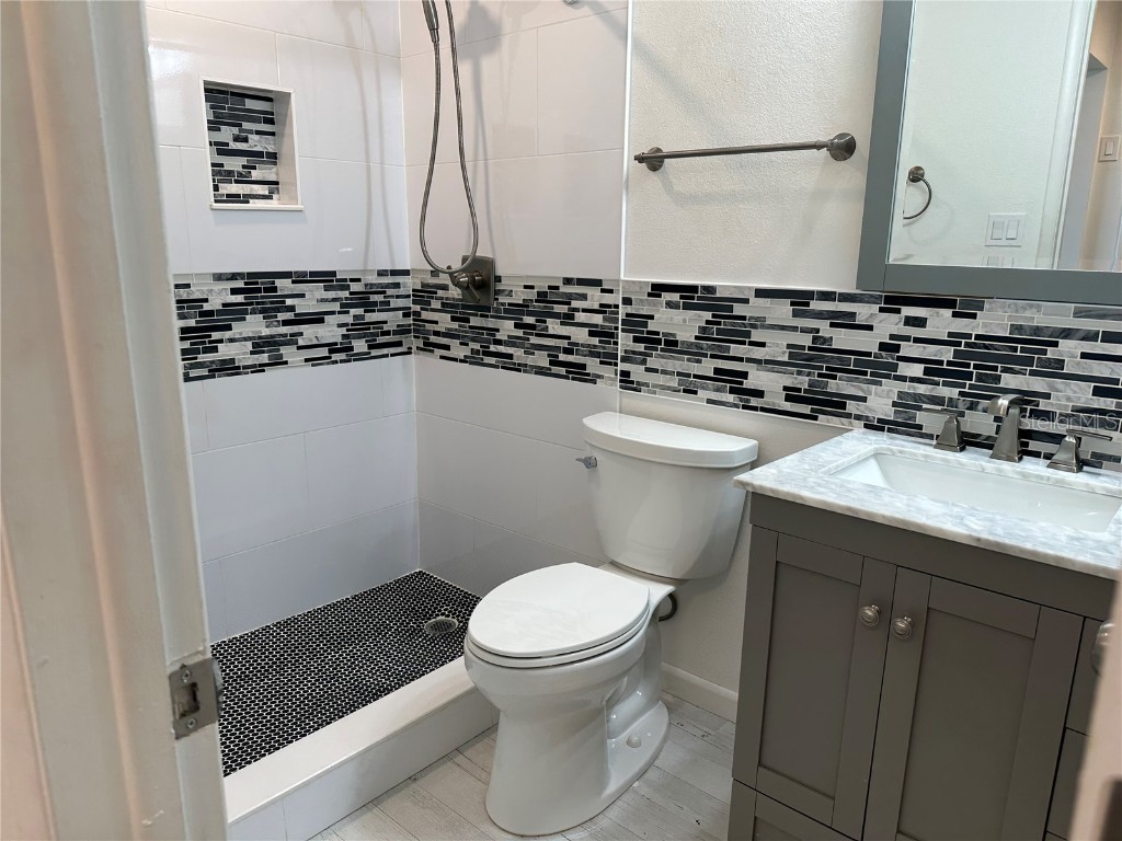 5920 18th Street N #16 Saint Petersburg FL 33714 TB8420692 image19