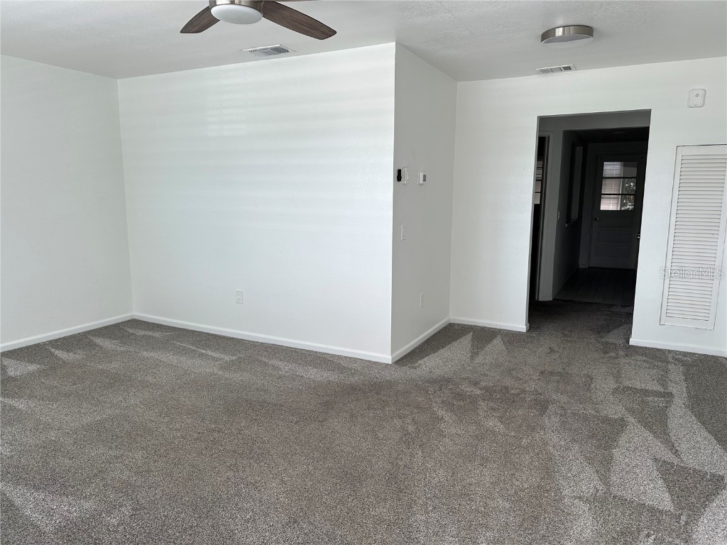 5920 18th Street N #16 Saint Petersburg FL 33714 TB8420692 image2