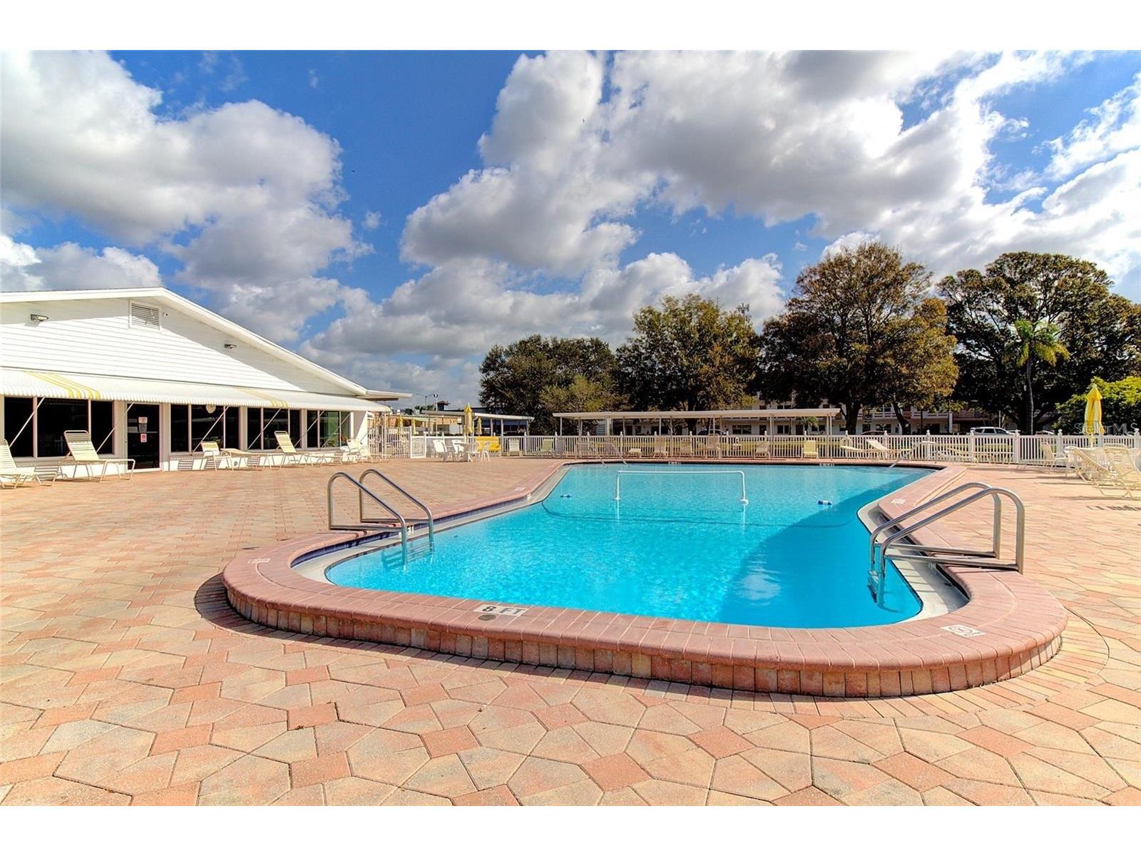 5920 18th Street N #8 Saint Petersburg FL 33714 TB8482920 image25