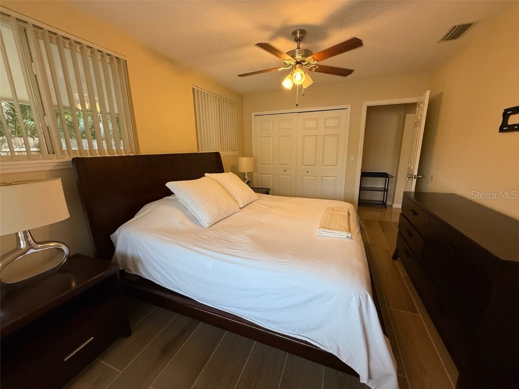 5920 1st Street N Saint Petersburg FL 33703 TB8457608 image17