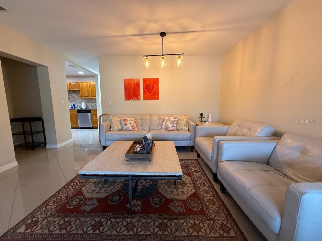 5920 1st Street N Saint Petersburg FL 33703 TB8457608 image5