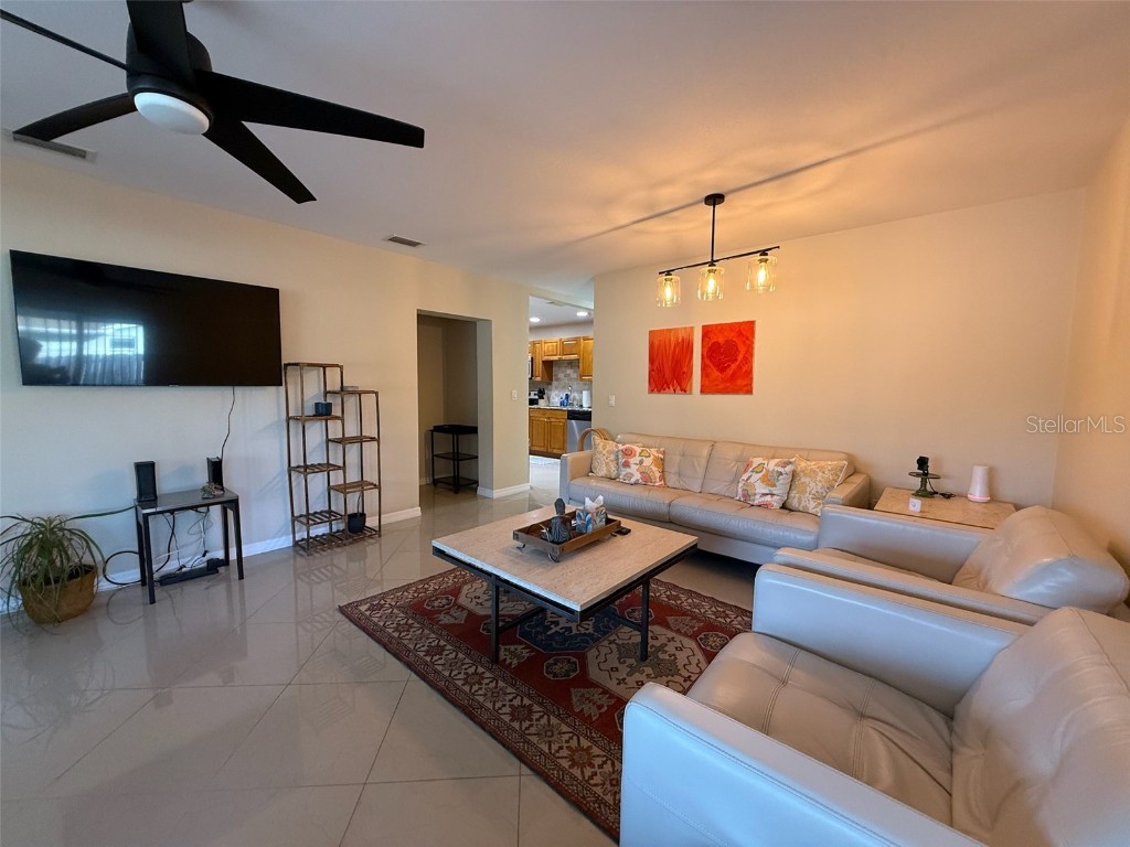 5920 1st Street N Saint Petersburg FL 33703 TB8457608 image6