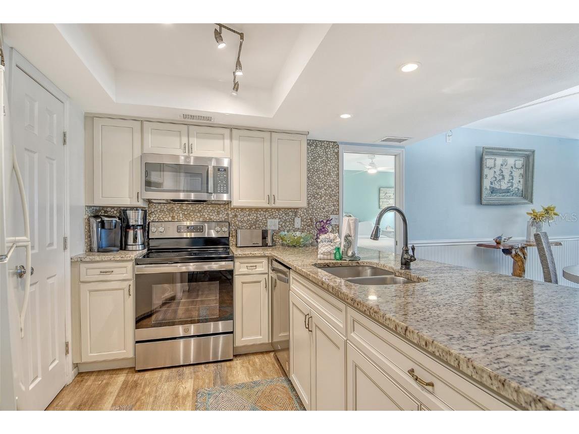 5920 Midnight Pass Road #406 Sarasota FL 34242 - GULF OF MEXICO A4649118 image25