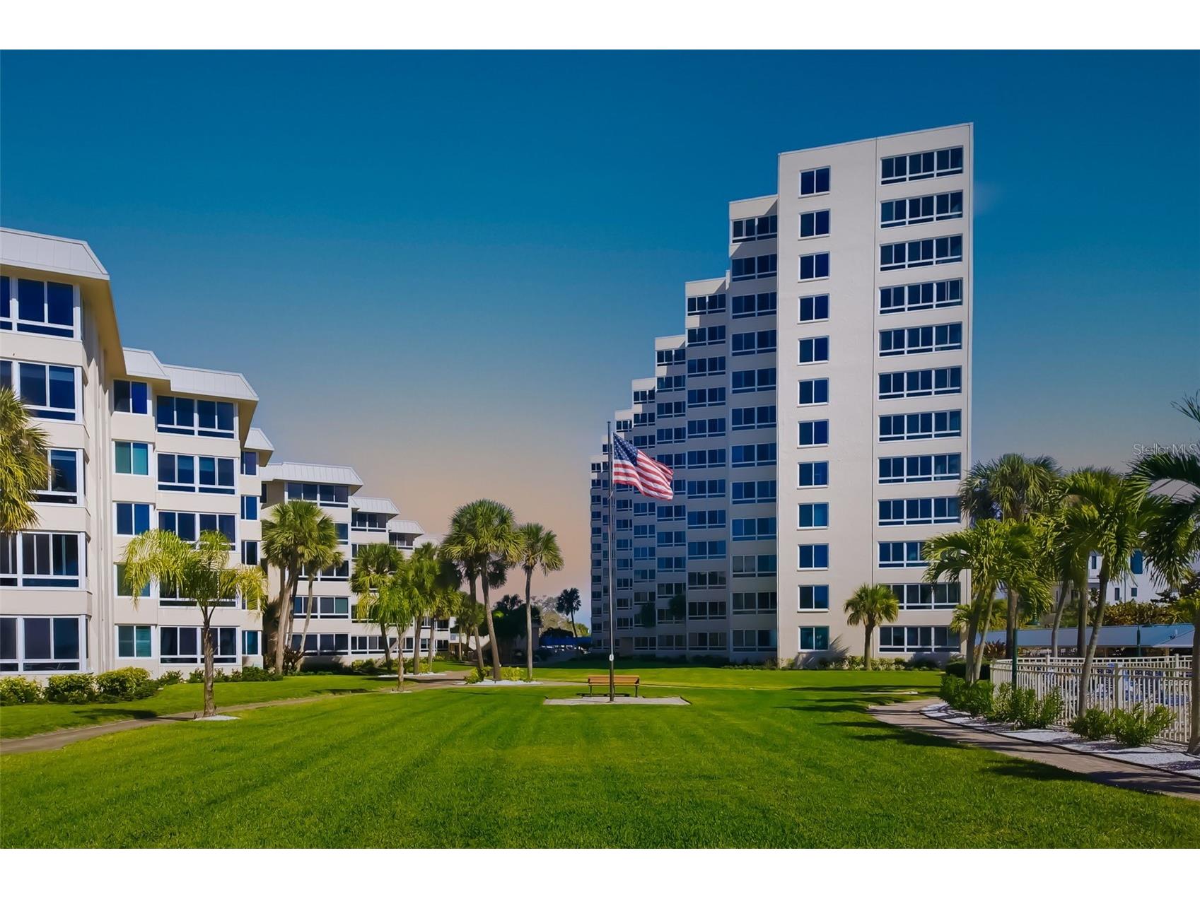 5920 Midnight Pass Road #704 Sarasota FL 34242 - GULF OF AMERICA A4680628 image2