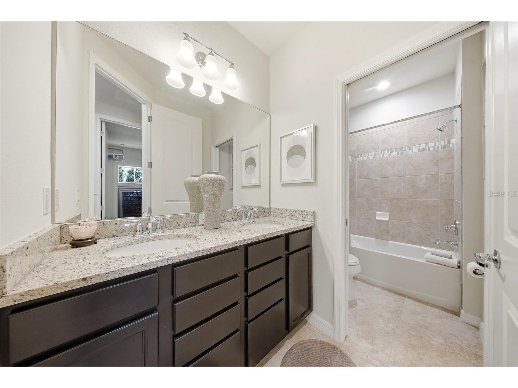 5920 Village Center Drive Lithia FL 33547 TB8502912 image25