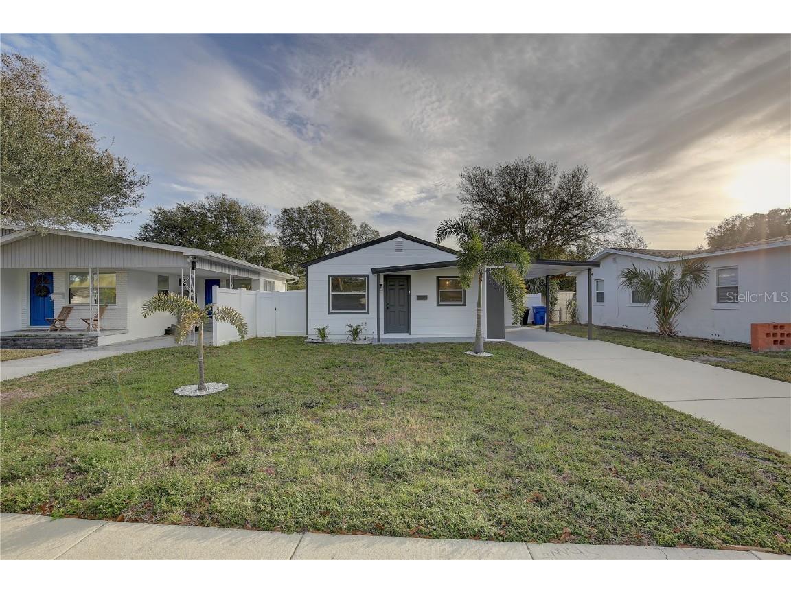 5921 Magnolia Street N Saint Petersburg FL 33703 U8228376 image1