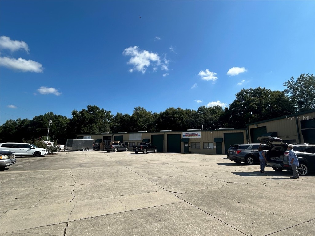 5921 SE 68th Street #103 Ocala FL 34472 OM684588 image1