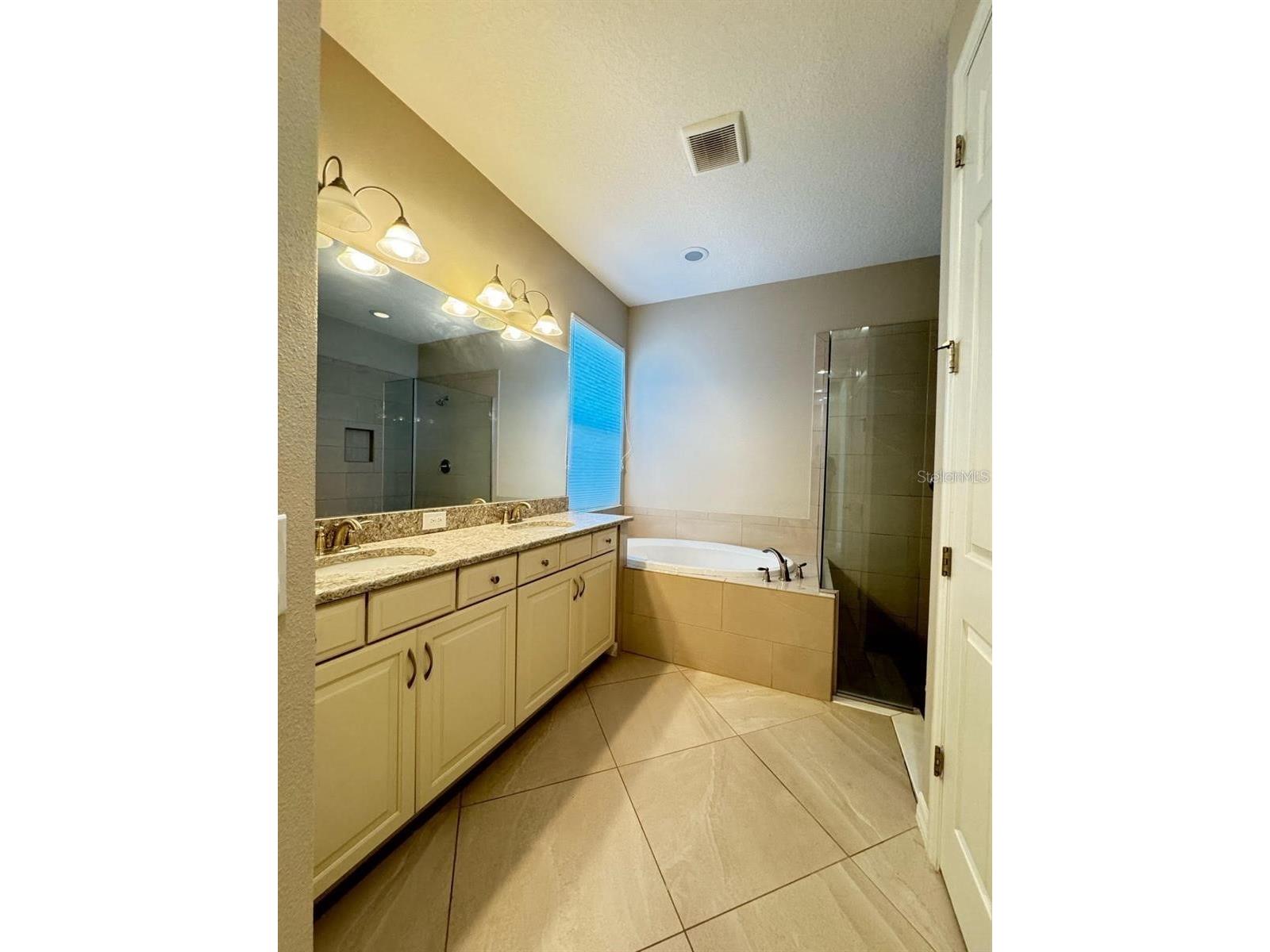 5922 Anise Drive Sarasota FL 34238 A4693142 image30