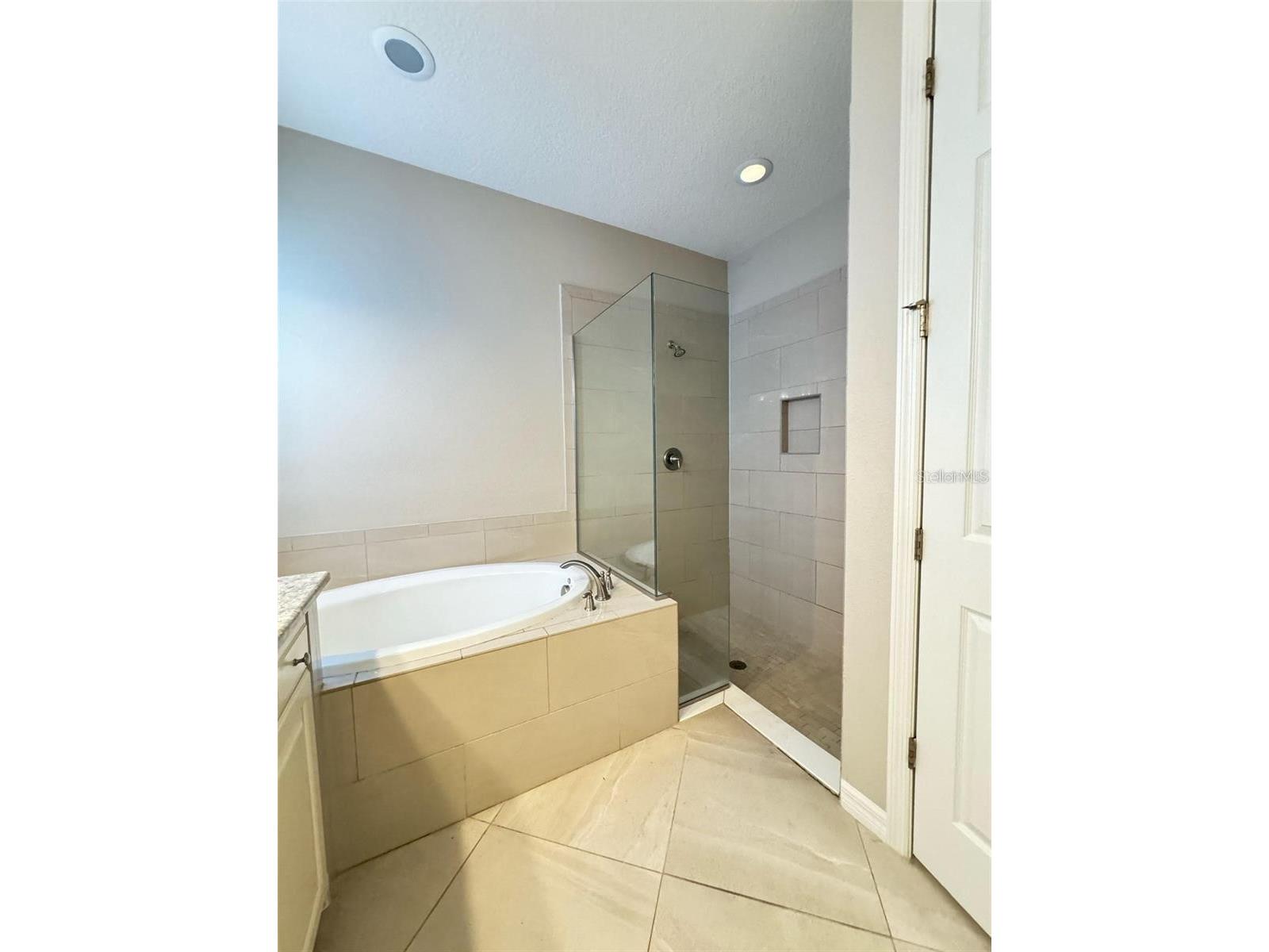 5922 Anise Drive Sarasota FL 34238 A4693142 image31